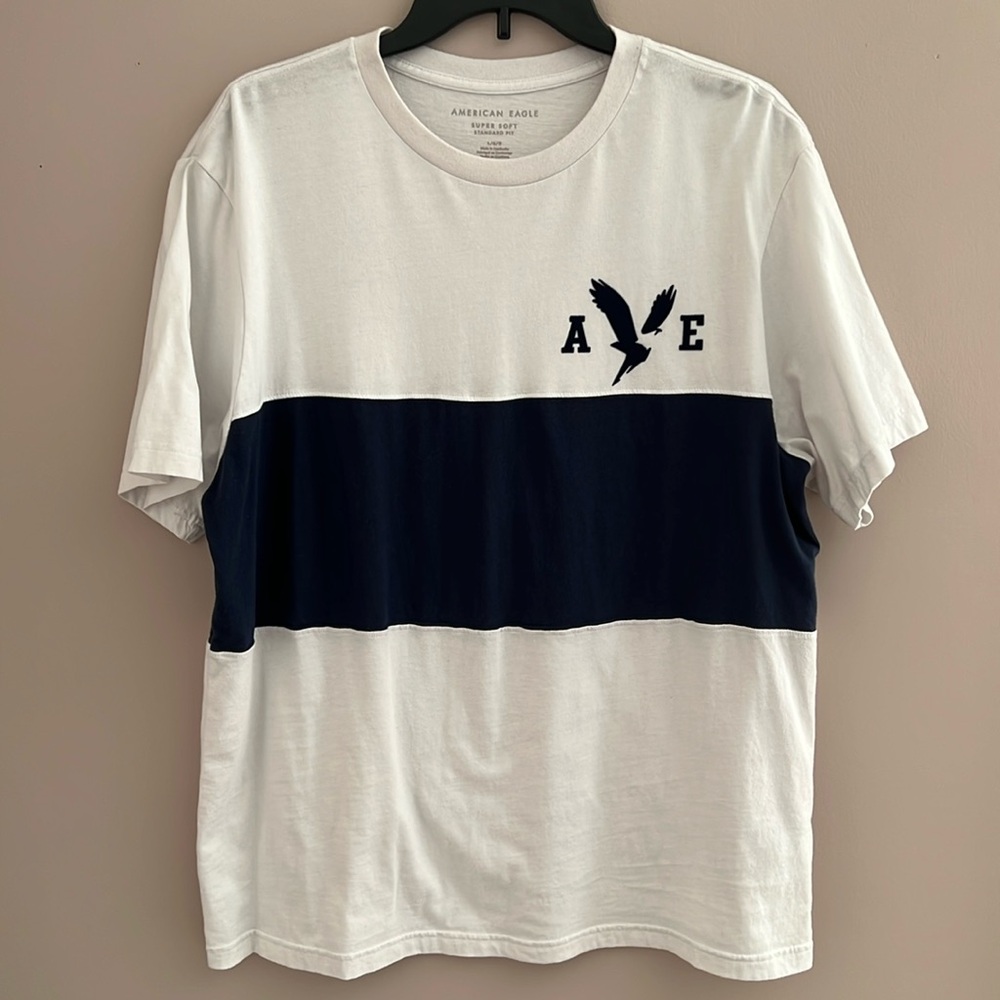 American Eagle T-shirt